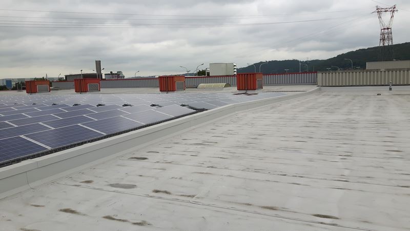 realisation-installation-panneaux-solaires-photovoltaiques-abinbev-jupiler-jupille-5