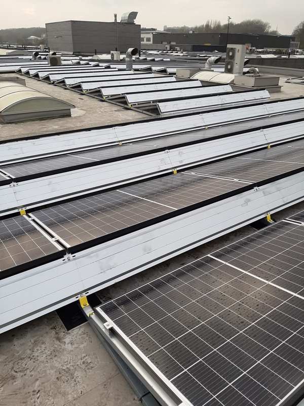 installation-1369-panneaux-solaires-bruxelles-scania-colas-dauvister-5