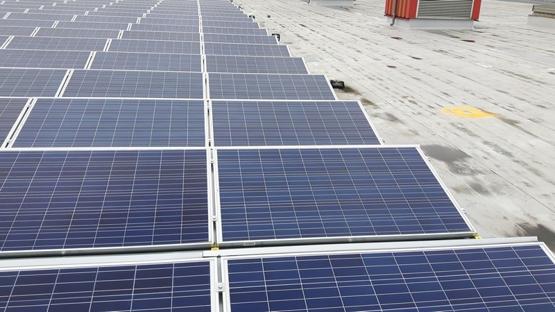 realisation-installation-panneaux-solaires-photovoltaiques-abinbev-jupiler-jupille-3
